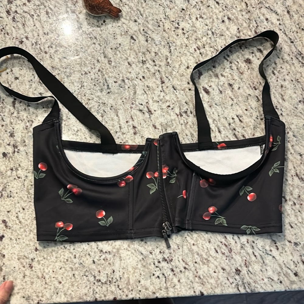 Underbust corset 3/15$
.